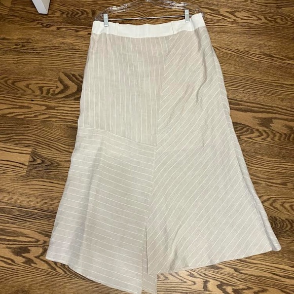 Long linen asymmetrical skirt, size 12 - Picture 1 of 5